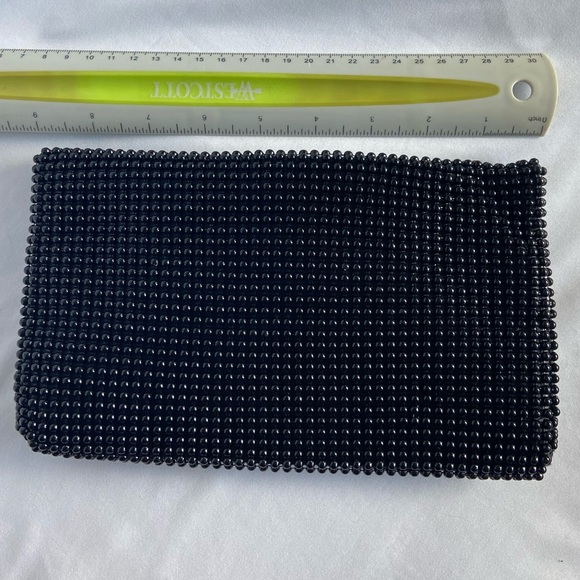 Black 3D dot clutch with strap - Picture 3 of 8